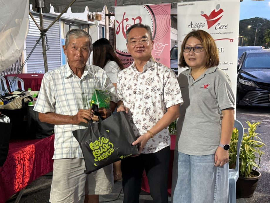 (古城第五版主文)甲博爱关怀协会的无障碍服装,获选大阪世博会展出