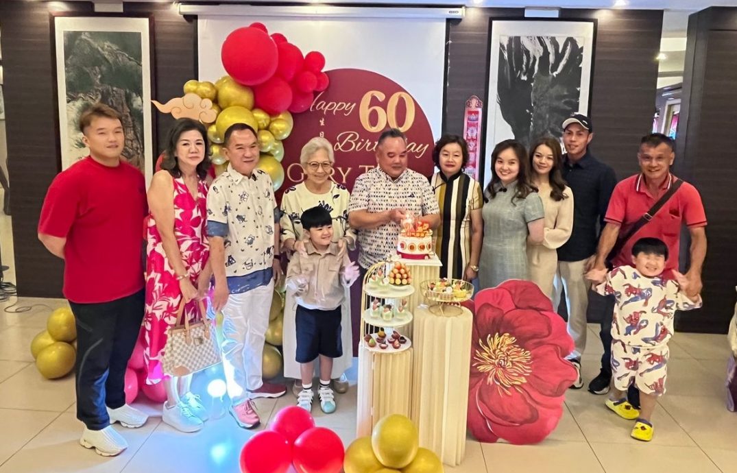 （古城第六版主文）陈江荣60岁生日捐款学校公益团体