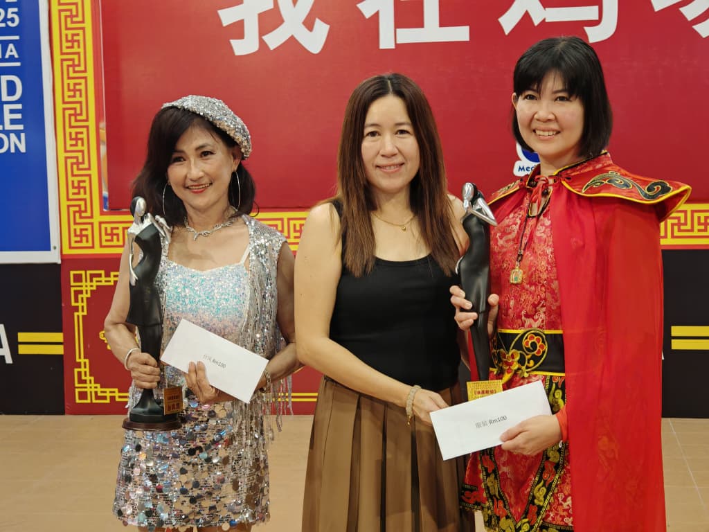 （古城第四版主文）马六甲鸡场街文化坊盂兰胜会10年来累计捐献5万令吉给有需要单位
