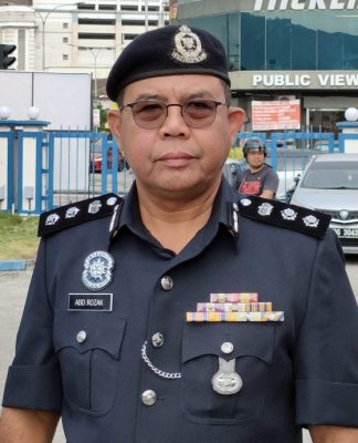 （大北马）司机亏空公款赌博 不惜自刺制造假劫案