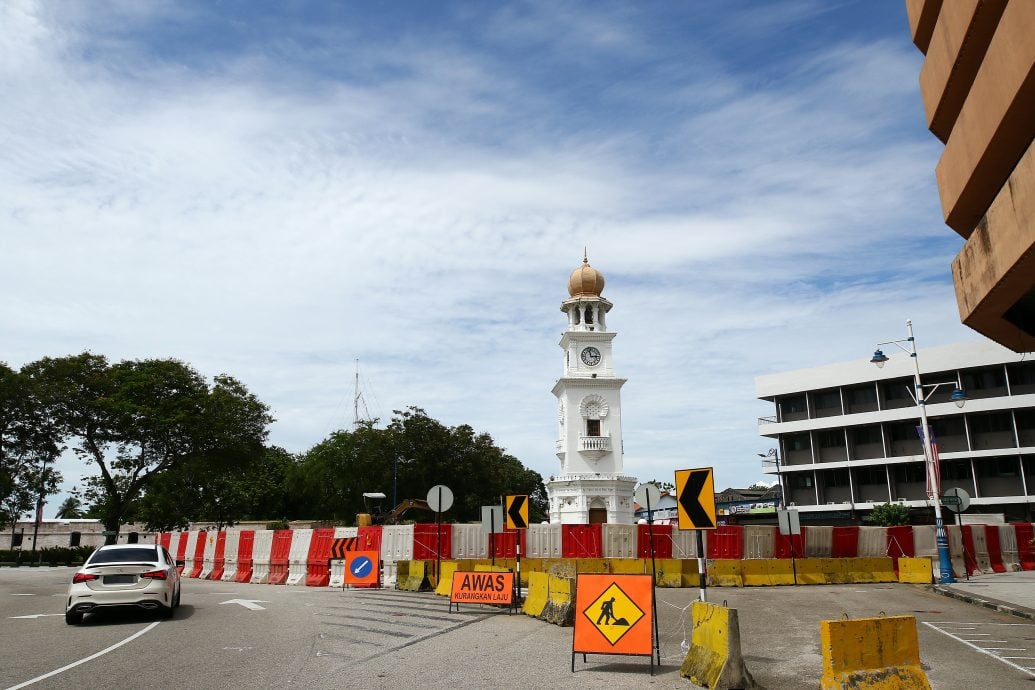 土库街提升计划 钟楼旁铁槟榔被“摘”了