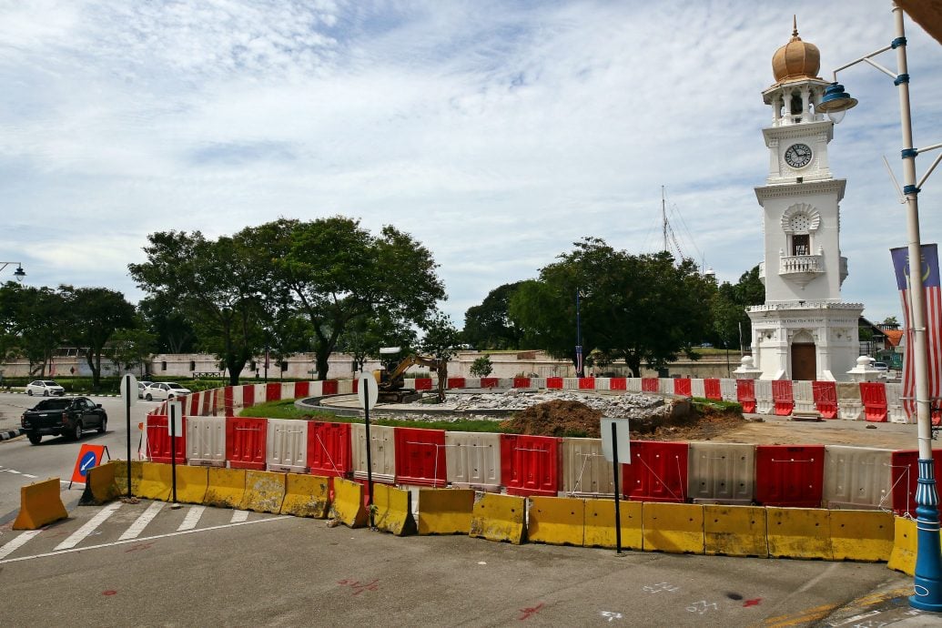 土库街提升计划 钟楼旁铁槟榔被“摘”了