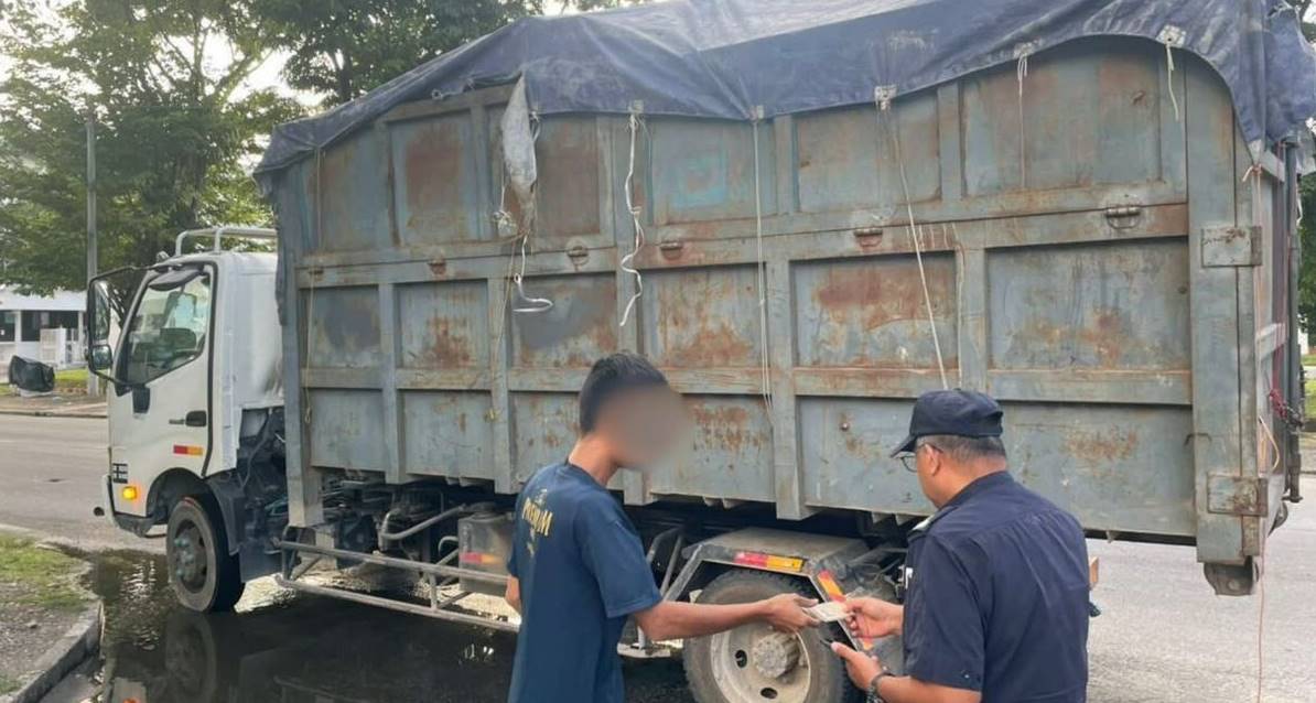 （大北马）槟州陆路交通局特别行动小组取缔商用车辆超载行动，21辆商用车辆接罚单。