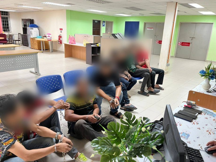 (大北马)毒贩分装毒品时落网 17人涉毒被抓