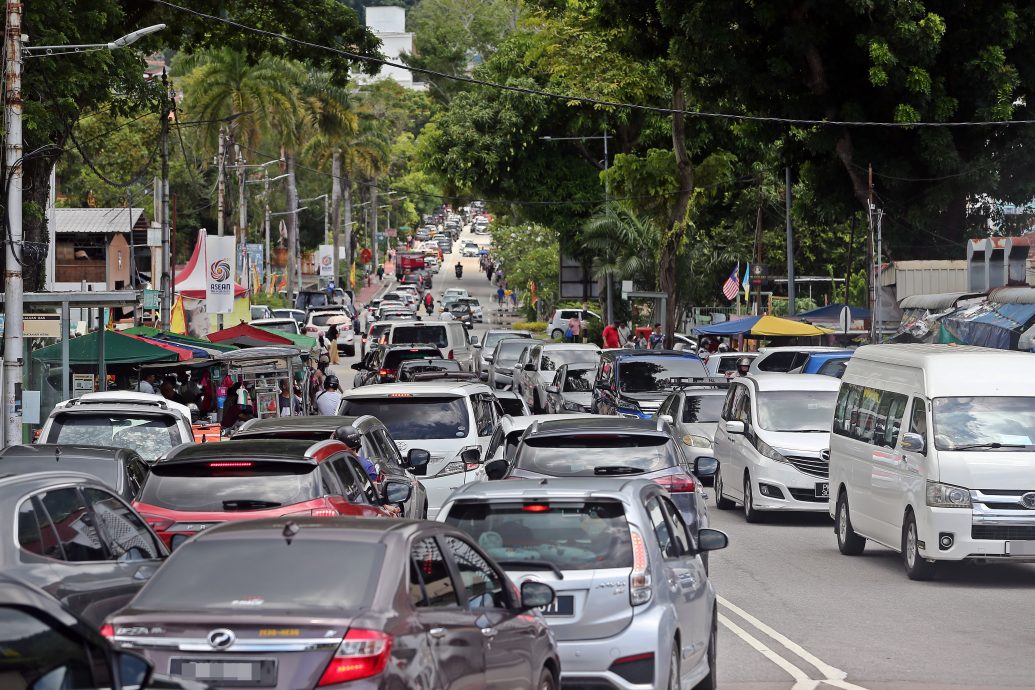 （大北马）画页：连假4天，槟城旅游胜地人潮多