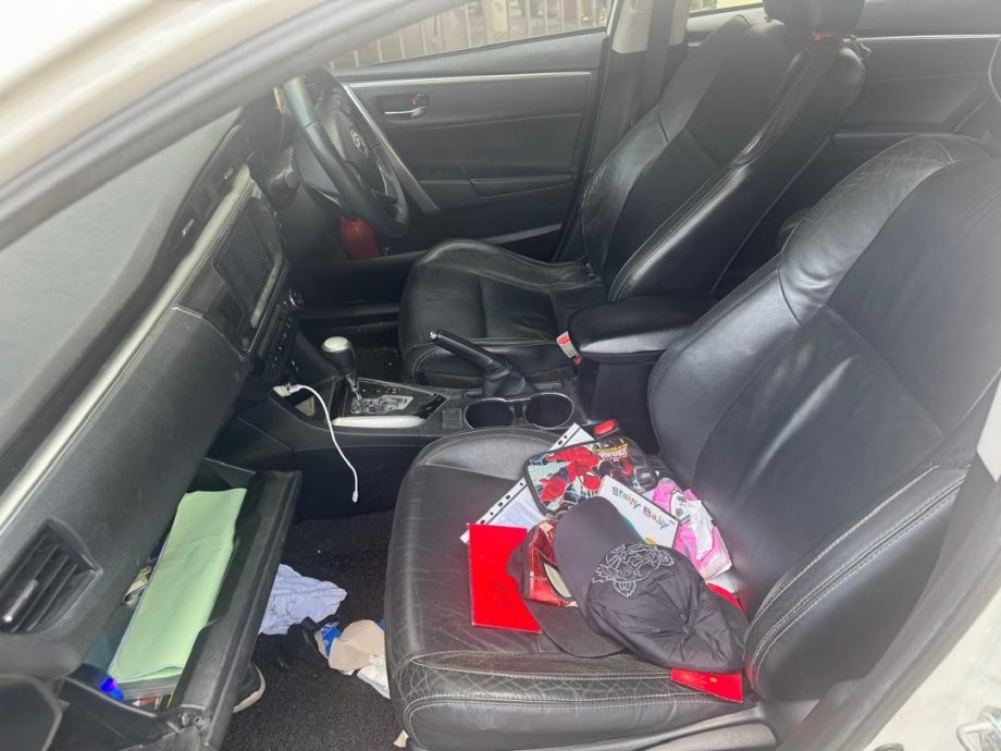 （大北马）轿车未上锁引窃贼