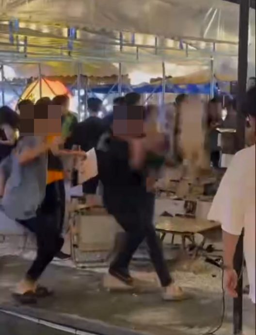 （大北马）酒吧餐馆发生群殴事件 场面混乱