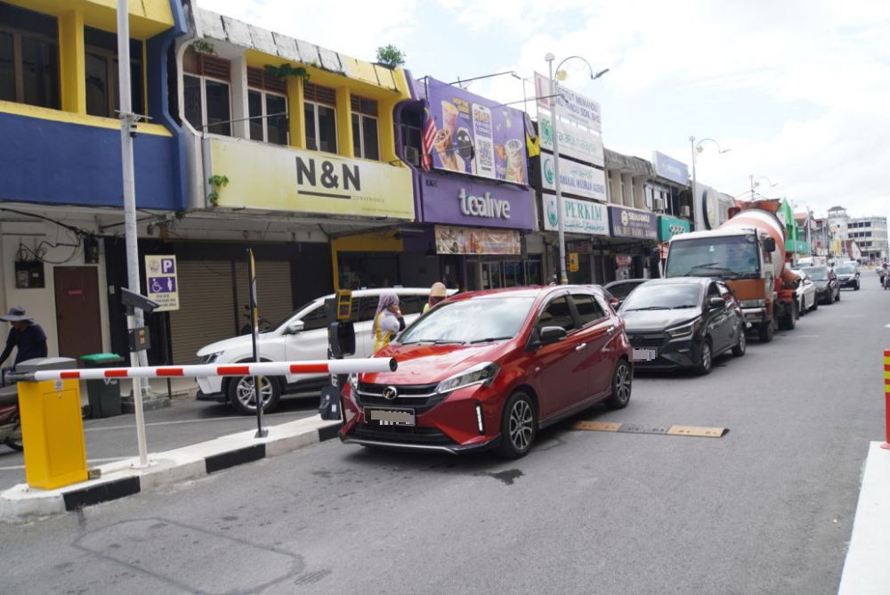 (大北马)重新评估智能停车道闸系统,玻大臣:和睦方式解决达双赢