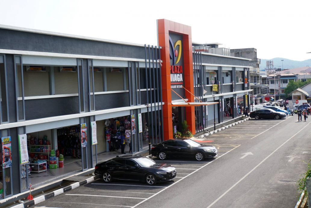 （已签发/全国版）出外旅游 请顾好孩子  妇女：“我孩子险被拐带”