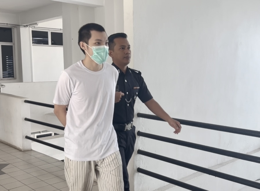 (已签发)全国:纵火误杀七旬华妇丨因未获解剖报告 法庭10月30日进行案件管理