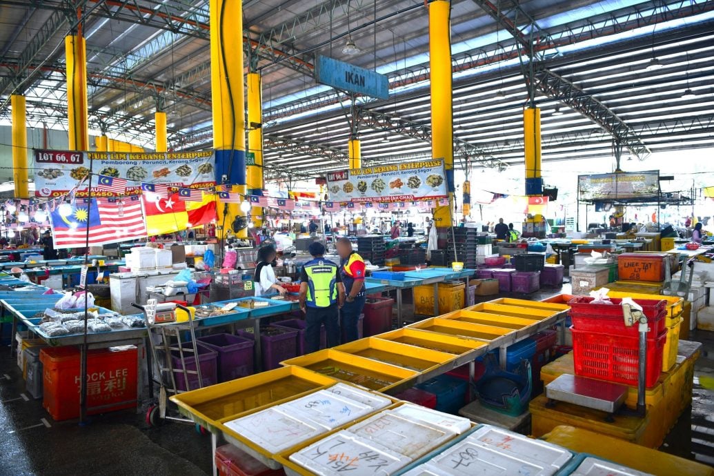 （已签发）大都会版2头/雪兰莪批发市场取缔行动，有无准证外劳一并带走