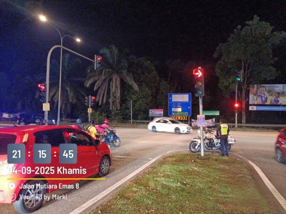 (已签发)柔:封面特稿:新山市政厅全面升级交通灯系统 冀望“塞塞塞”变成“通通通”