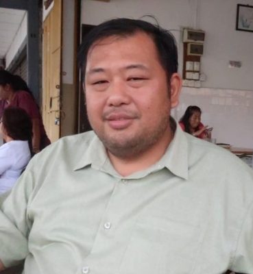 申请路墩却批交通灯 村民求看报告查实因