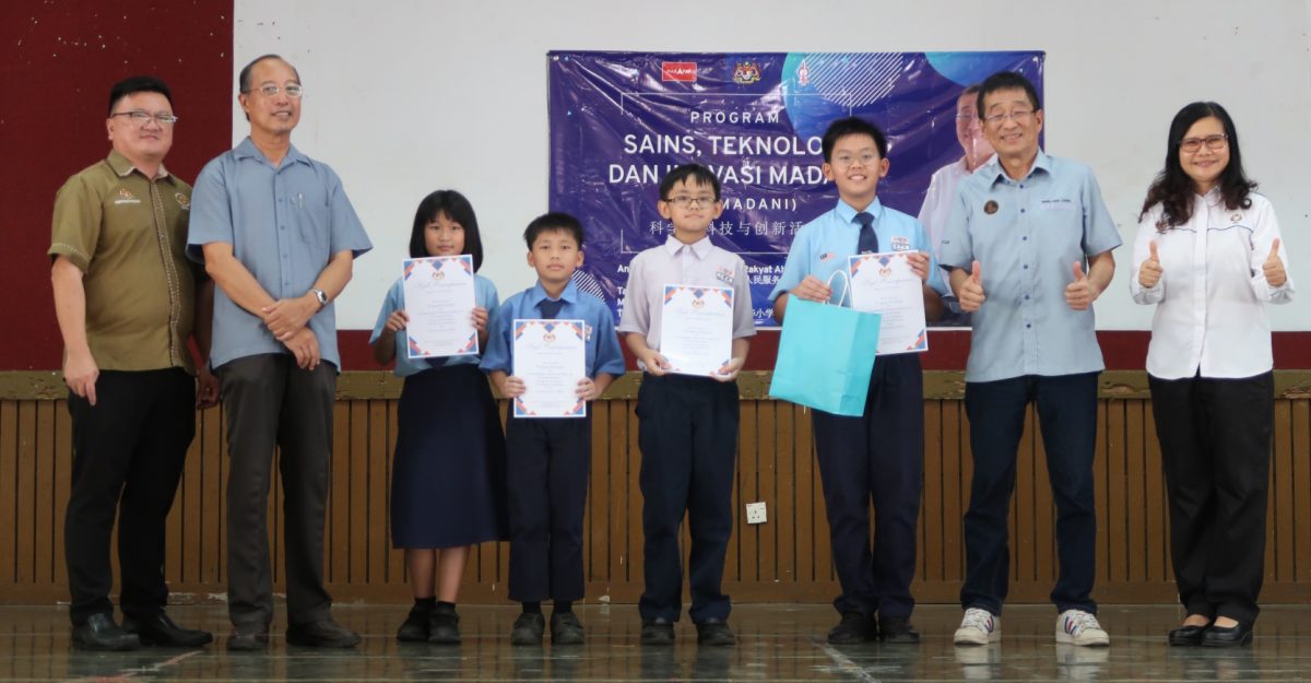 (已签发)柔:彭学良欲设机器人技术班 助推小学STEM教育