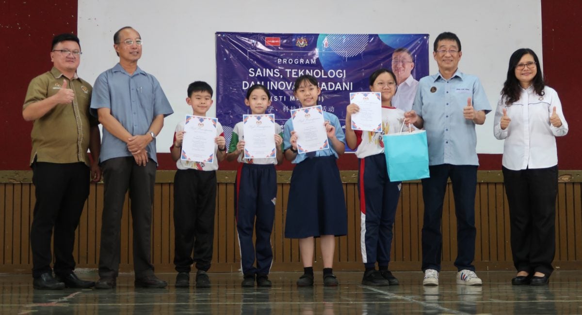 (已签发)柔:彭学良欲设机器人技术班 助推小学STEM教育