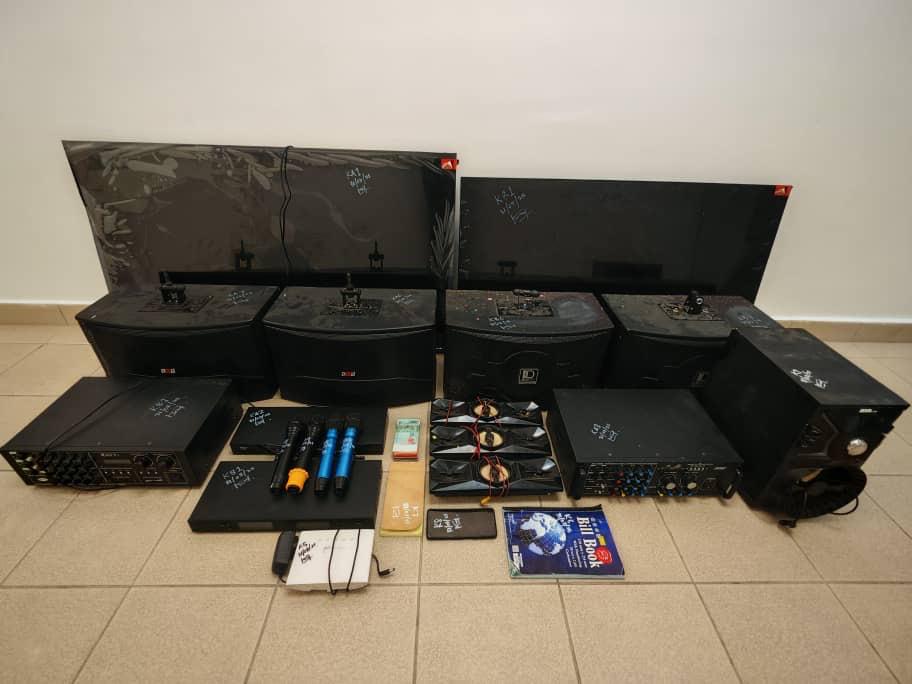 （已签发）柔：扫荡外籍娱乐场所   依城警方捕18缅甸男女