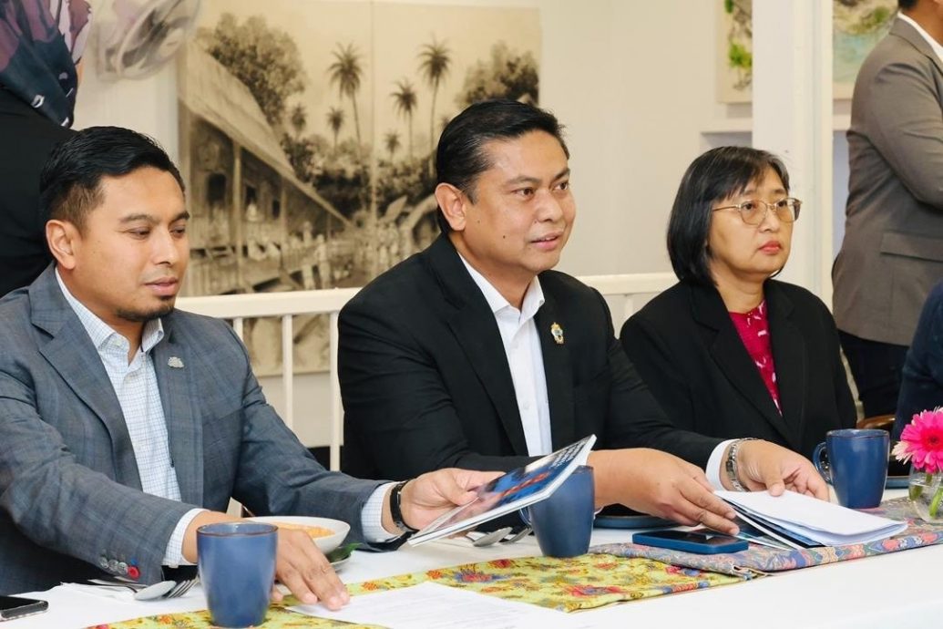 (已签发)柔:新山市长与土耳其代表 洽谈旅游合作项目