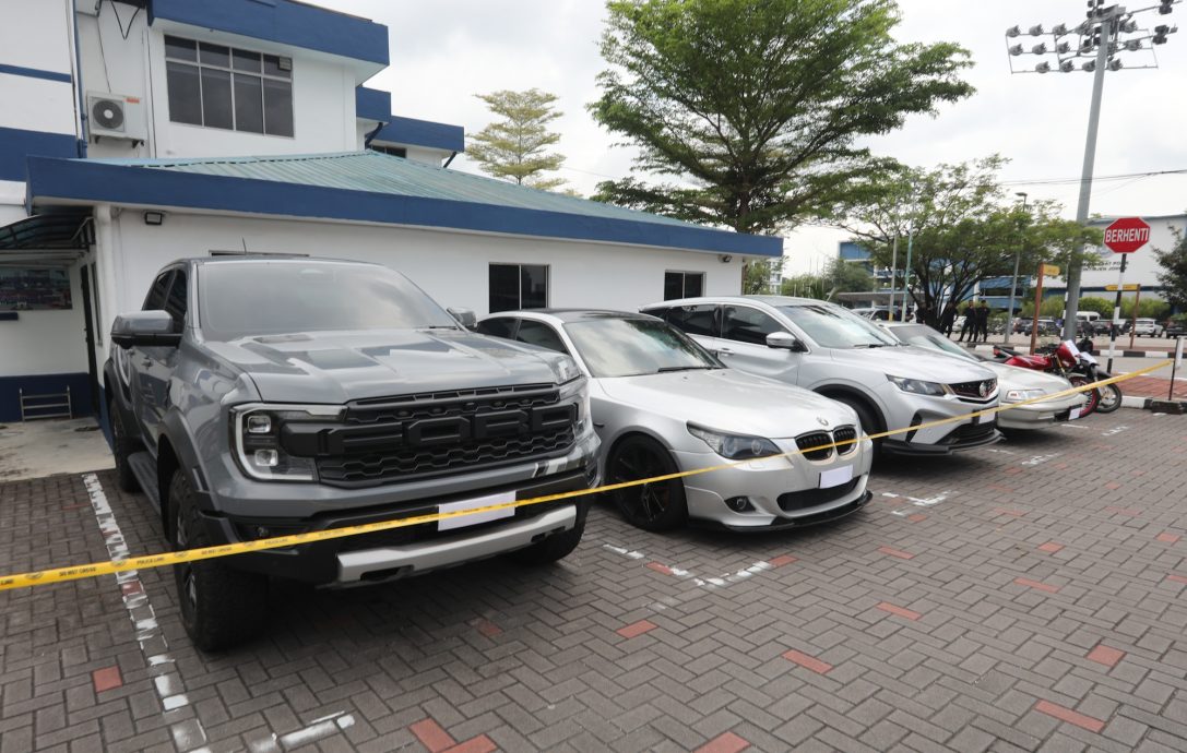 （已签发）柔：**版二**1男2女围篱住宅设中转货仓，运毒至印尼峇淡岛