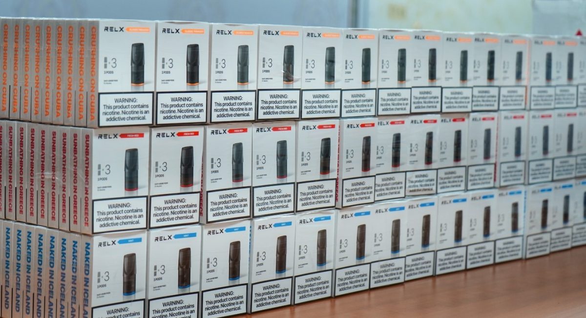 (已签发)柔:**版二**企图引进伊斯兰圣水及电子烟液 关税局视破起逾342万商品