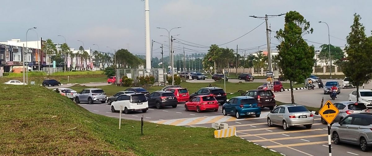 （已签发）柔：**版二头**古来最危险交通圈？   居民促提升警局前交通圈