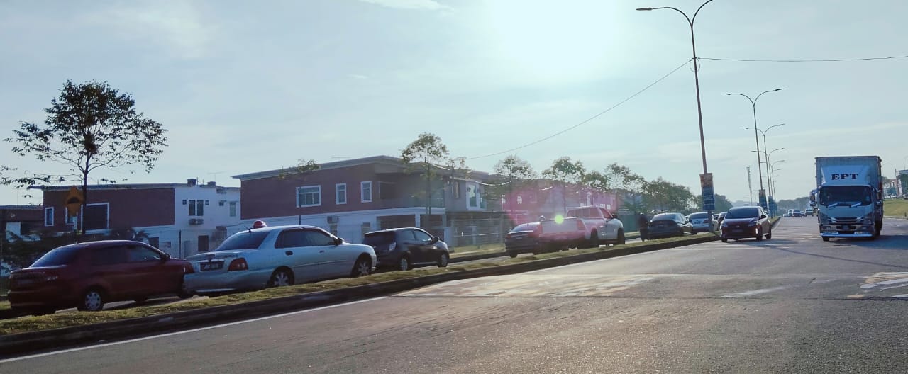 （已签发）柔：**版二头**古来最危险交通圈？   居民促提升警局前交通圈