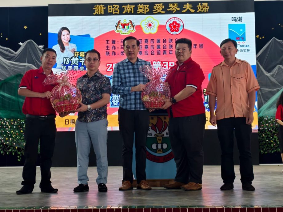 嘉联青全国华小数学金杯柔区赛开幕 周忠信:数学教育需提升