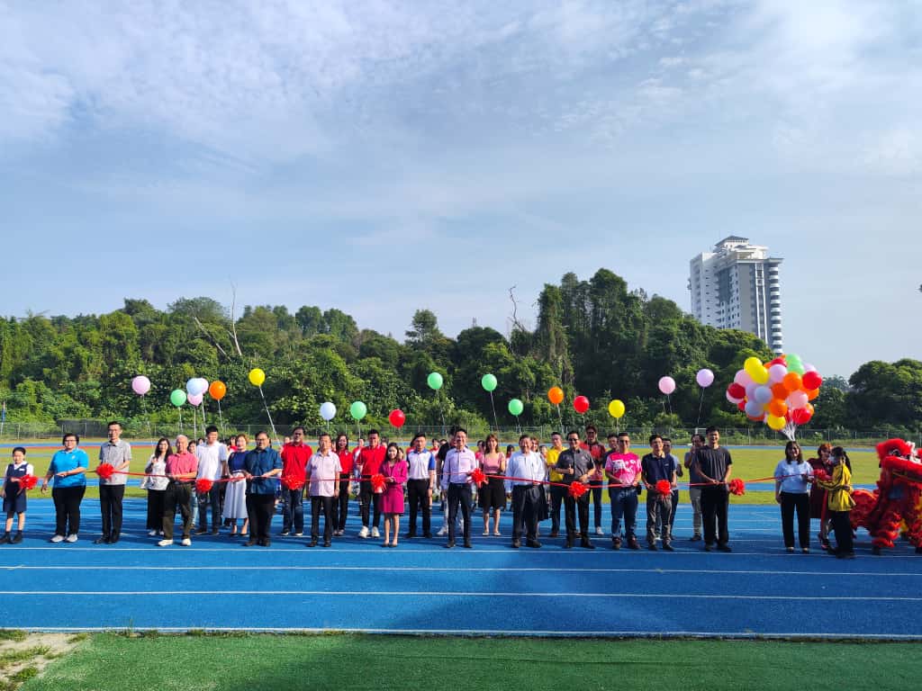 宽四迎来全新塑胶田径跑道   提升学生体育表现