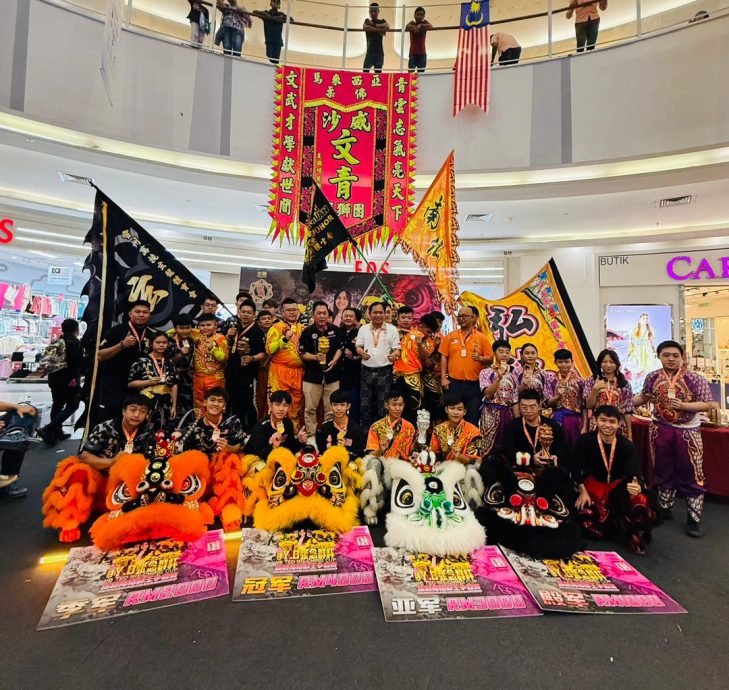 （已签发）柔：**版头**柔佛南仙龙狮体育会微分定胜负   夺马新高桩狮王争霸赛冠军