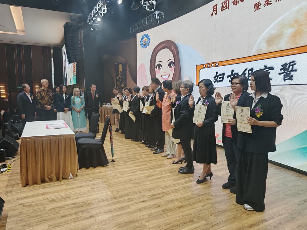 （已签发）柔：**版头**柔广东会馆三机构就职   黄焕兴：新届董事聚焦三大方向