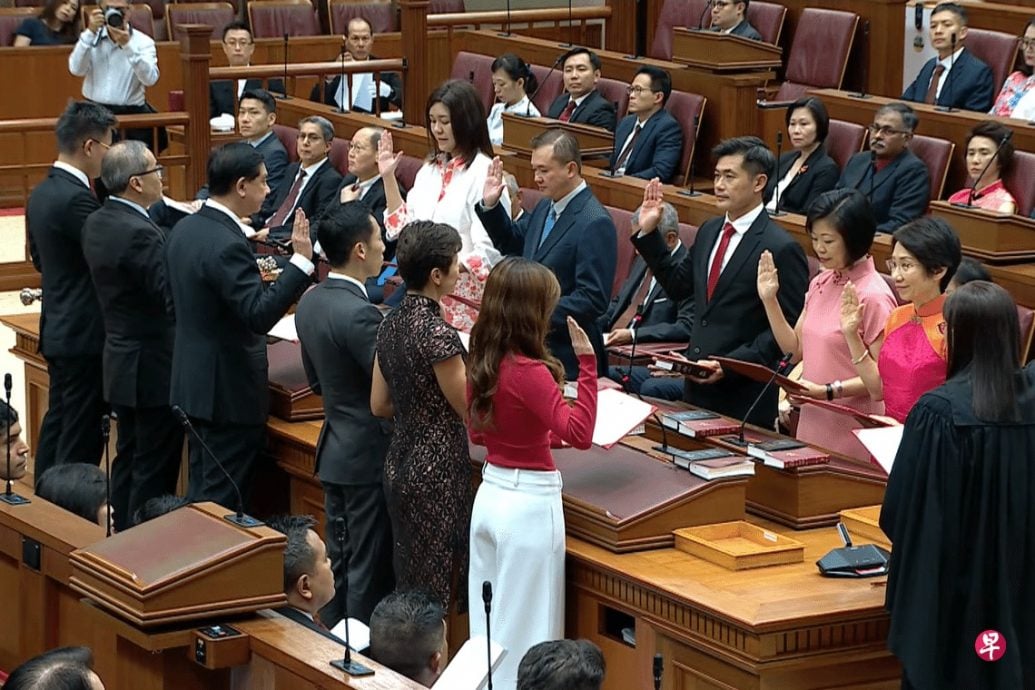 (已签发)柔:狮城二三事:新加坡新一届国会开幕 19名议员以母语宣誓