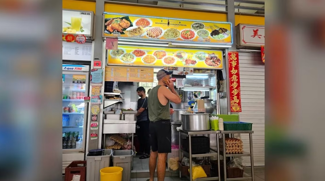  （已签发）柔：狮城二三事：不法分子冒充军方下大单 遭爽单印度摊贩已报警