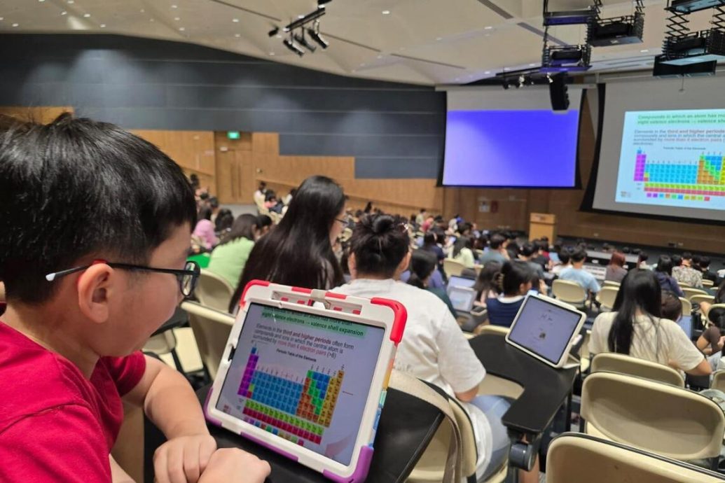 （已签发）柔：狮城二三事：南大讲堂里的小不点 7岁神童想住进校园天天上课