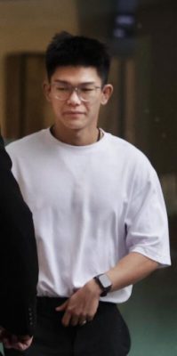 (已签发)柔:狮城二三事:宝马男超速翻车致妻与2友受伤 判监3周吊牌5年