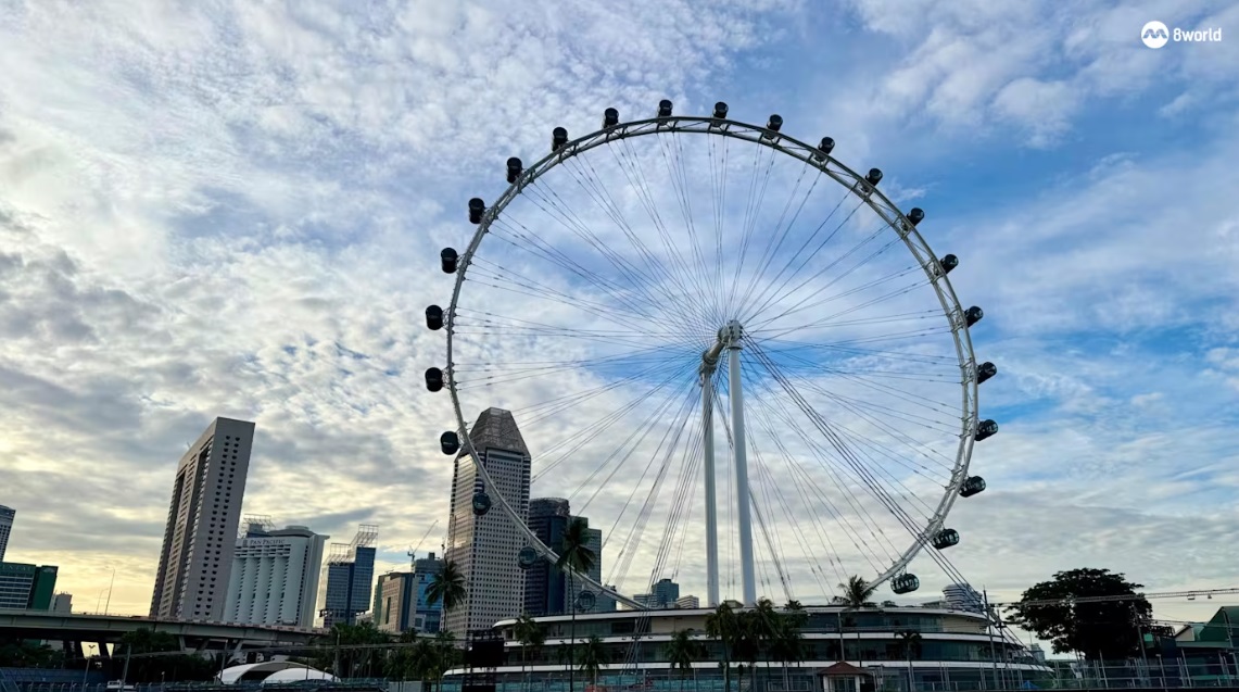 (已签发)柔:狮城二三事:新加坡摩天观景轮出现技术问题暂停运行