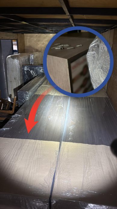 (已签发)柔:狮城二三事:漏税烟藏家具内 马男入境狮城被逮捕