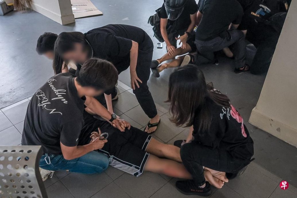  （已签发）柔：狮城二三事：狮城肃毒局首次扫荡贩售丧尸烟弹团伙 8新加坡籍男女落网