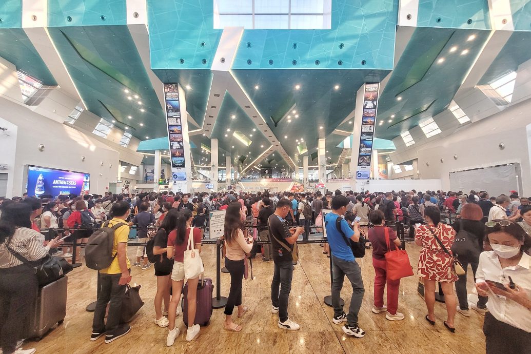 (已签发)柔:狮城二三事:看不到演出又赌输钱 男子恐吓炸邮轮