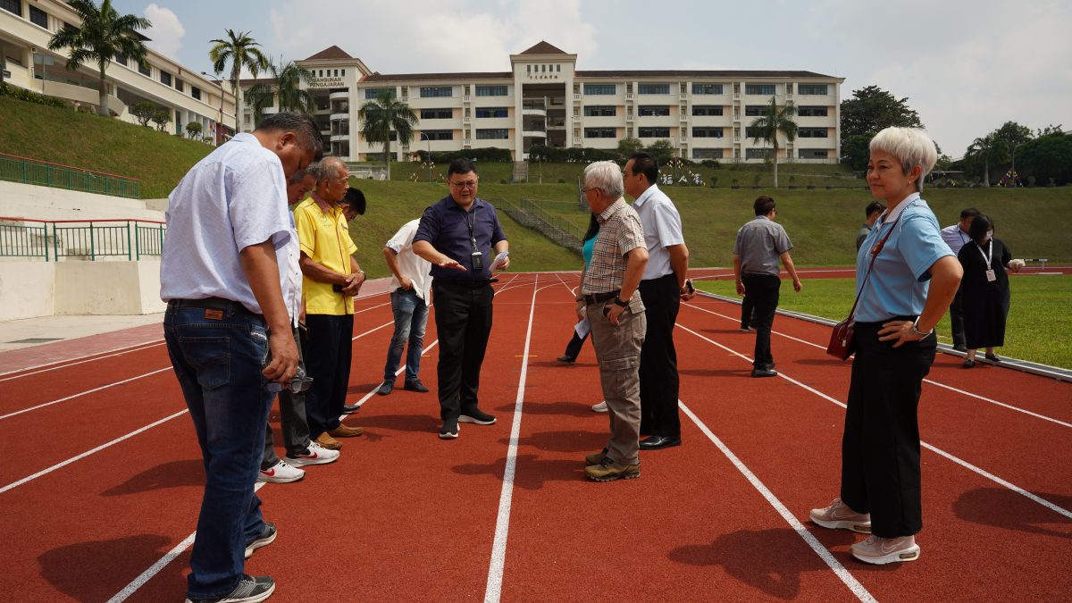 （已签发）柔：**配前文**黄施敏：华社凝聚付出   宽中办学需与时并进