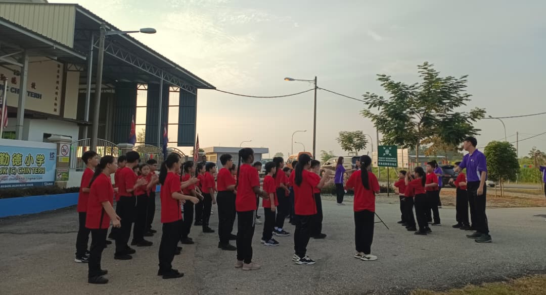 马路当运动场   勤德小学盼早日拥有操场