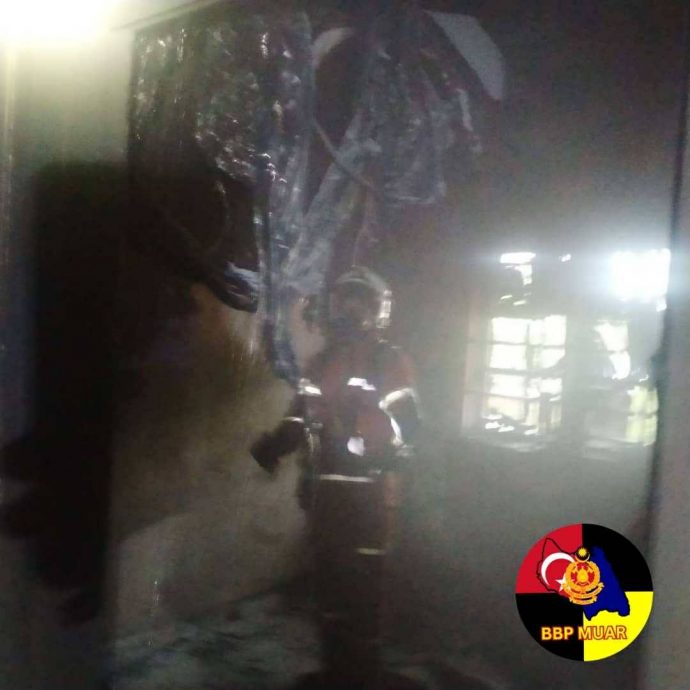 （已签发）柔：麻新加旺花园火灾   1民宅烧毁40%