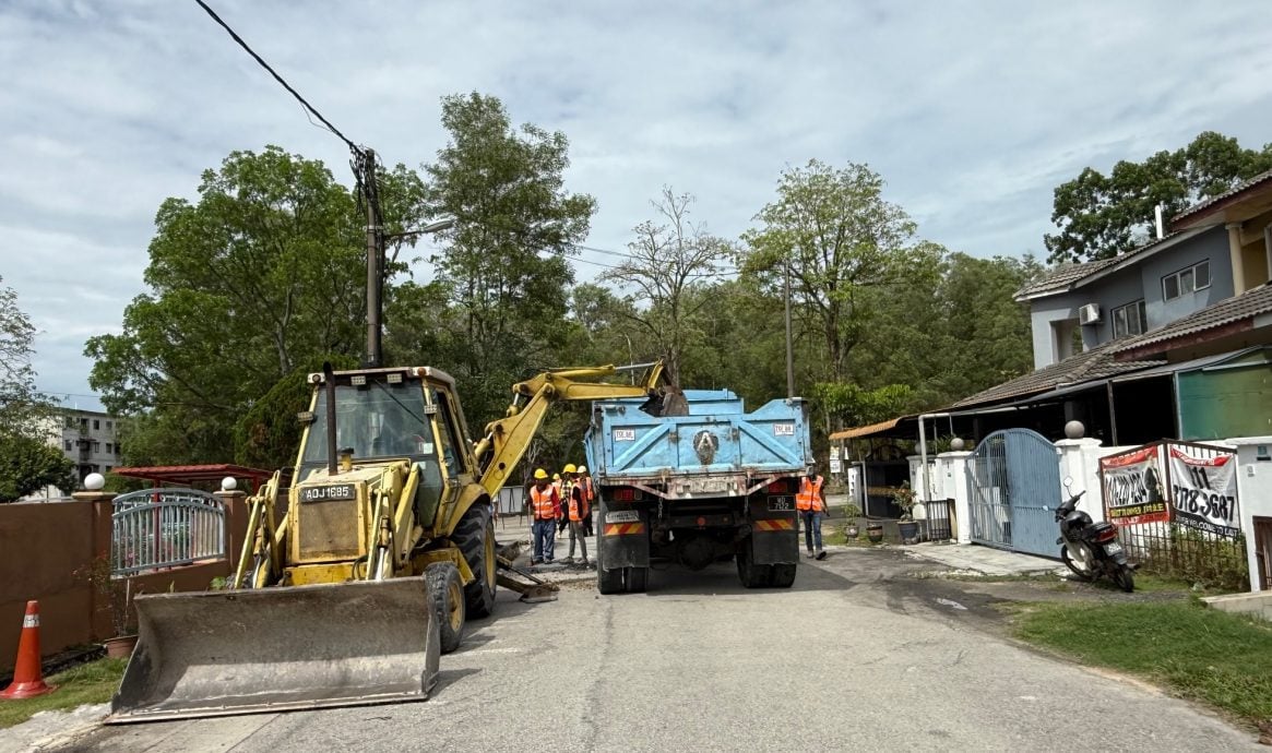 （早报头）大都会:万挠菁乡岭获1450万换水管/7图