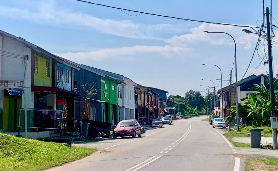 (未签)全国版:船头百年牌楼中文字受质疑!大臣事务官:这些人在制造事端