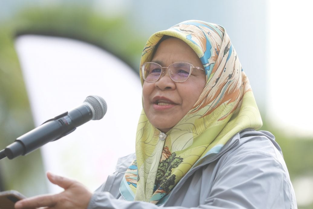 （版4头）大都会/麦慕娜:邀KLCC讨论路边摊问题/4图