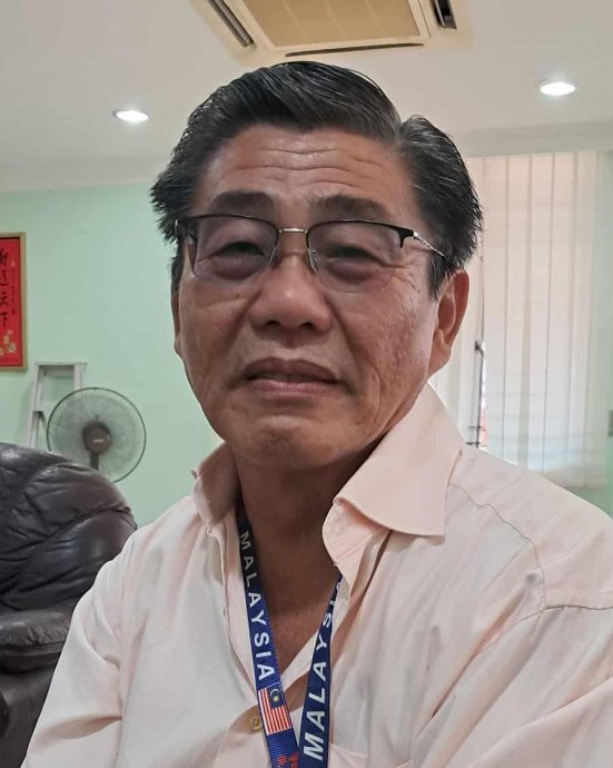  （锁文）柔：新旧对照：新山大马小贩中心的搬迁   