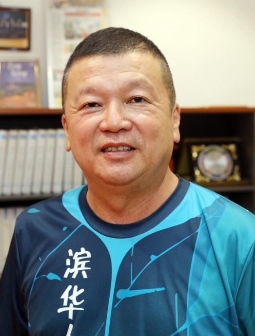 （预编8日见报）大都会/《校园我董》：巴生滨华一校董事长拿督颜金松