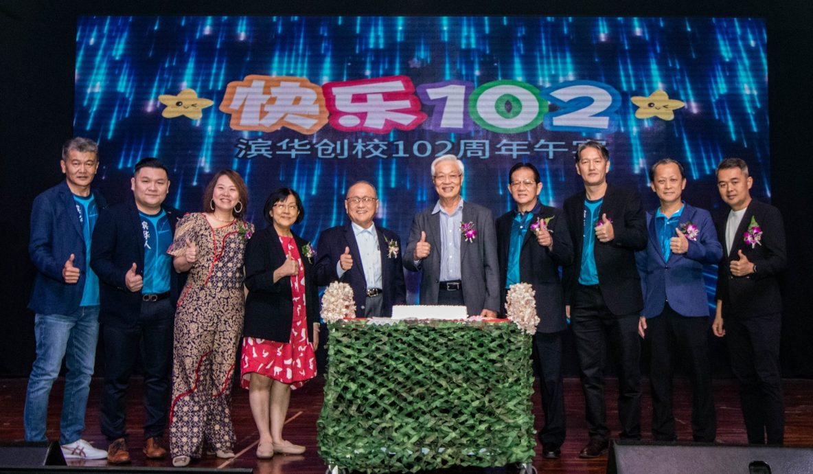 （预编8日见报）大都会/《校园我董》：巴生滨华一校董事长拿督颜金松