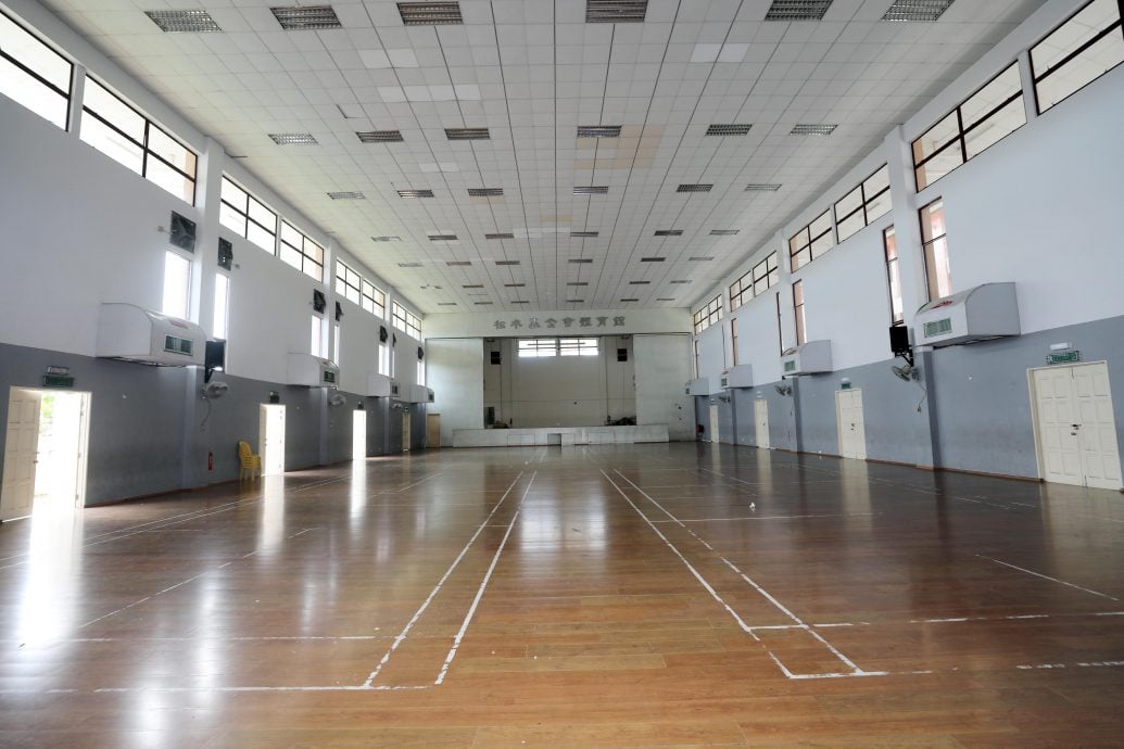 （预编8日见报）大都会/《校园我董》：巴生滨华一校董事长拿督颜金松