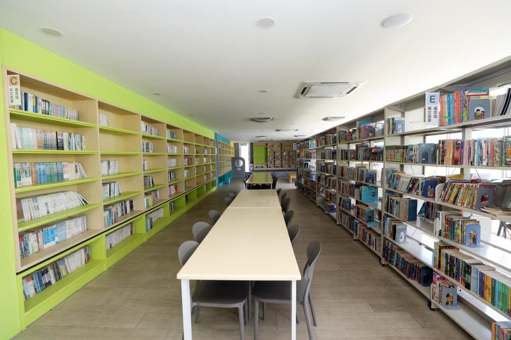 （预编8日见报）大都会/《校园我董》：巴生滨华一校董事长拿督颜金松