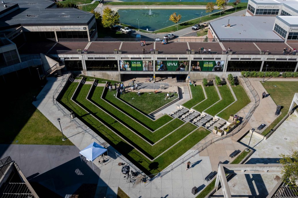 FBI：枪杀柯克的嫌疑人曾发“预告”