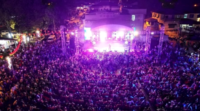 Tens of thousands pack Hungry Ghost Festival show for wandering spirits